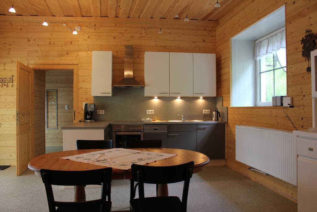 Ferienwohnung Zum Alten Forsthaus Messern Екстериор снимка